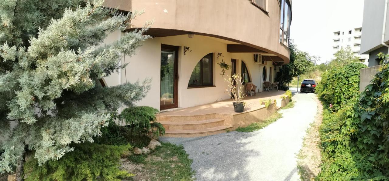 Vila Zuzette Hotel Констанца Екстериор снимка